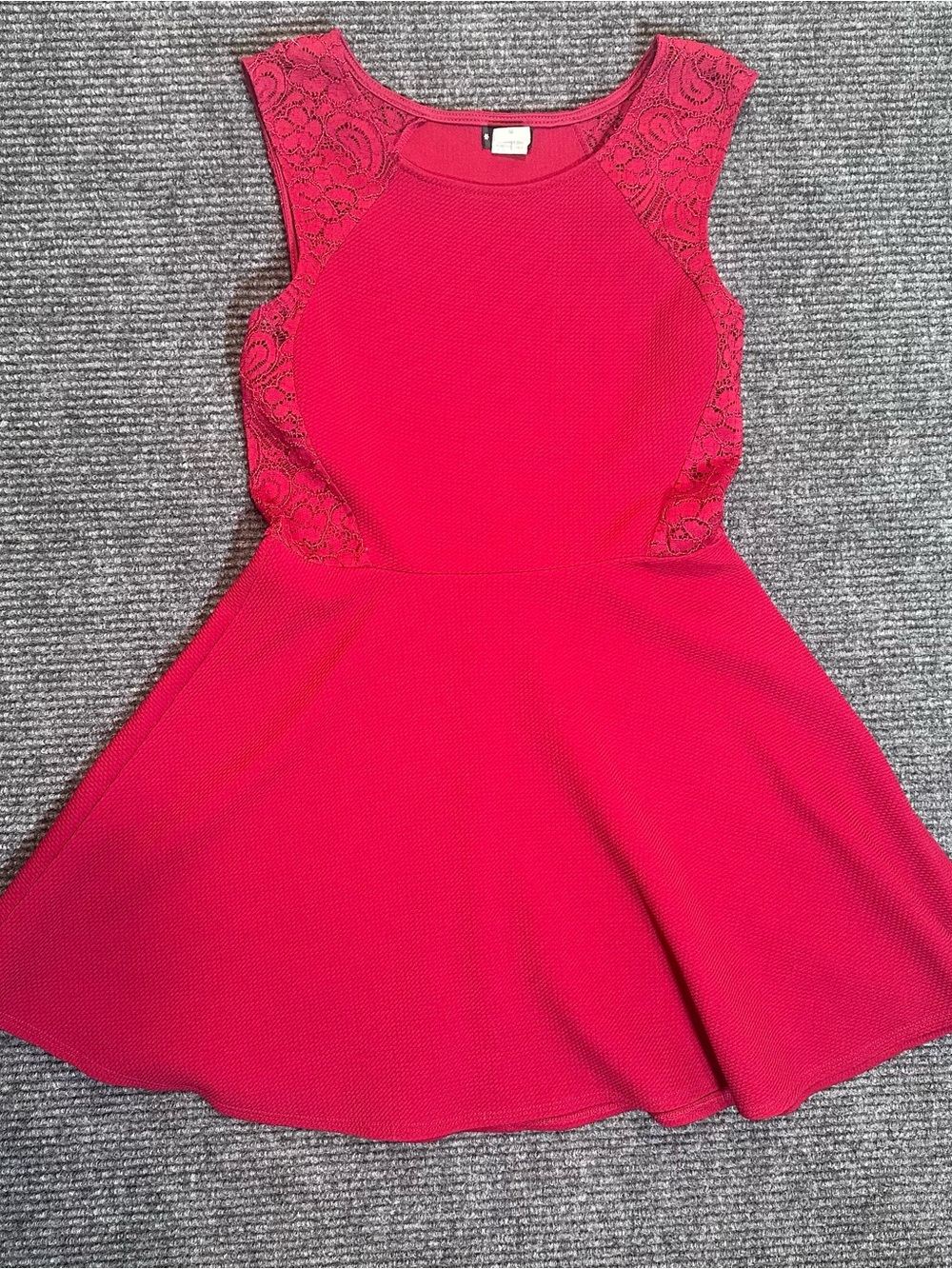 Deb's Women’s Solid Red Fit & Flare Sleeveless Lace Accent Short Dress, M